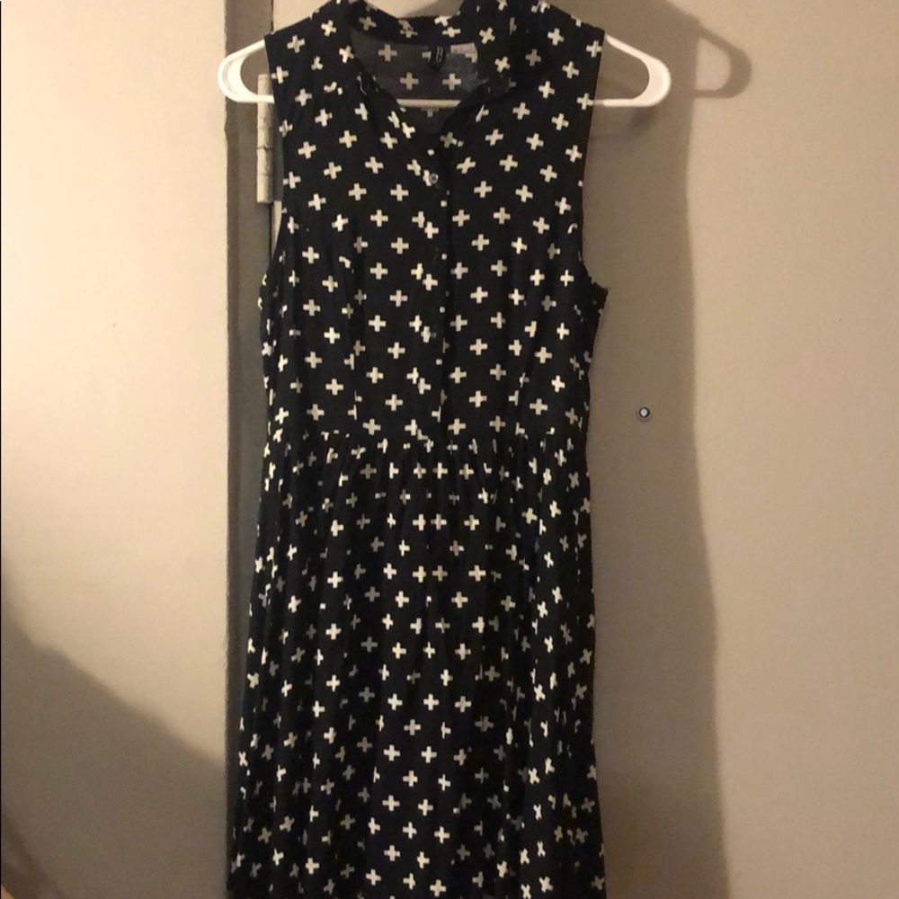 Button down dress with cross print